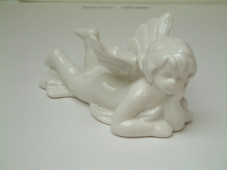 7112 - Porcelain Lying Angel